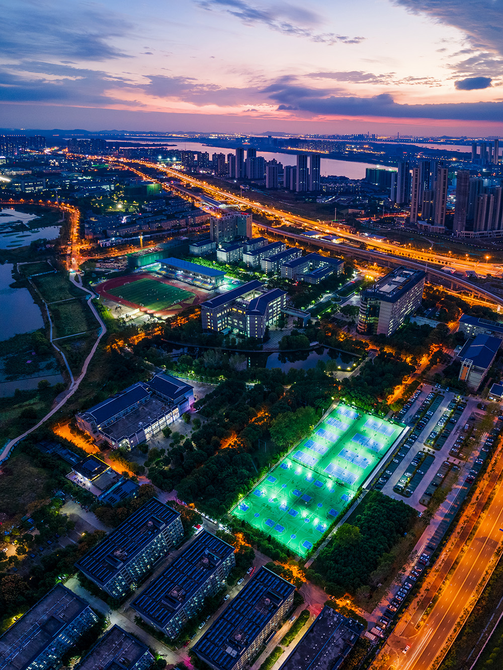 工商夜景