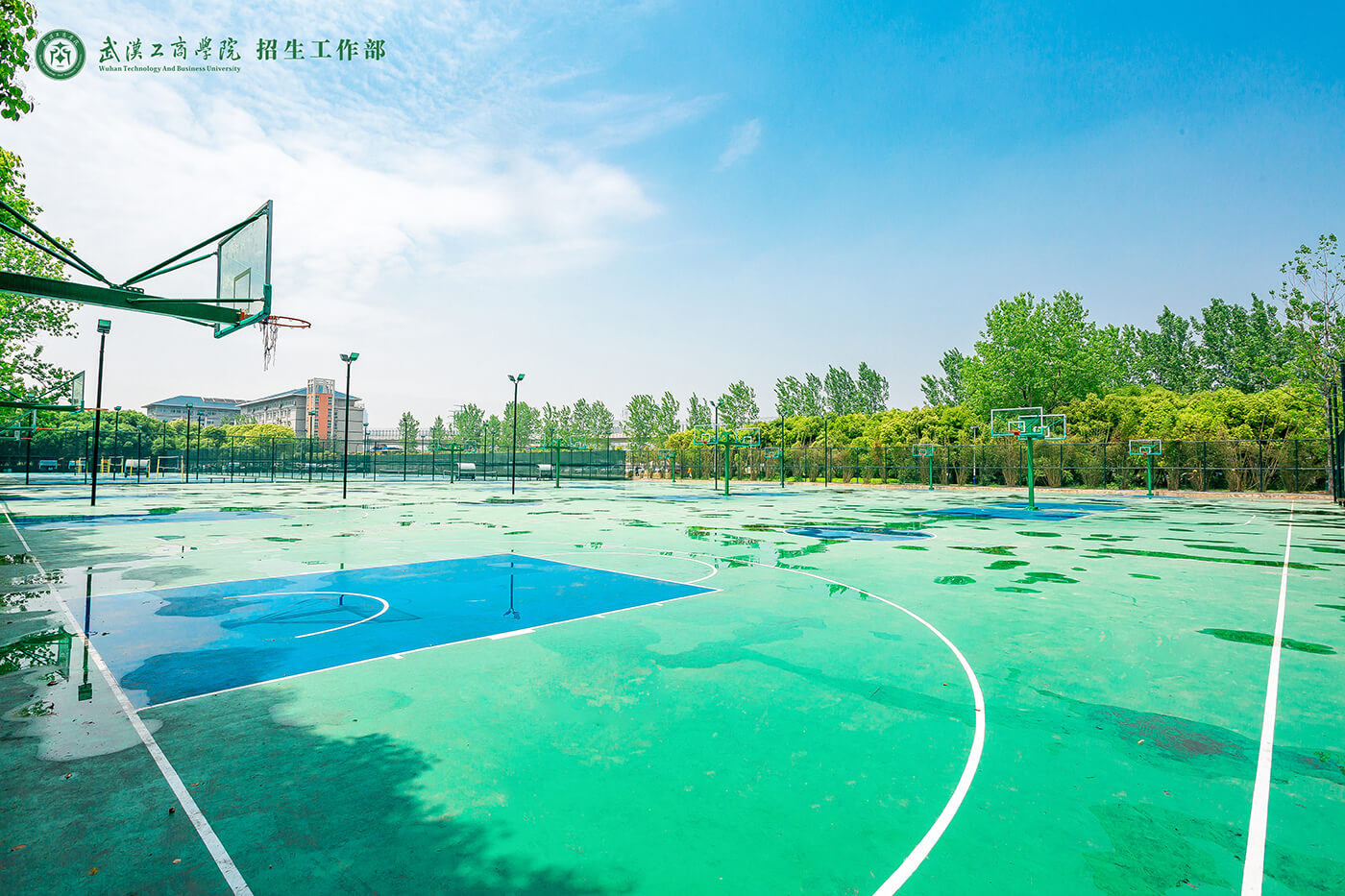篮球场