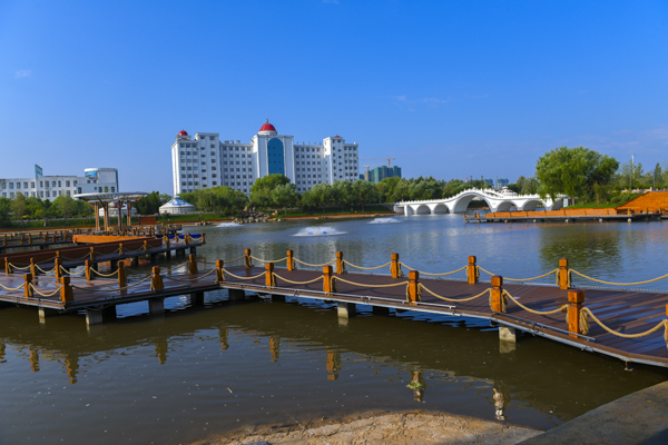 爱音湖远景