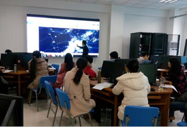 大数据课程教学.jpg