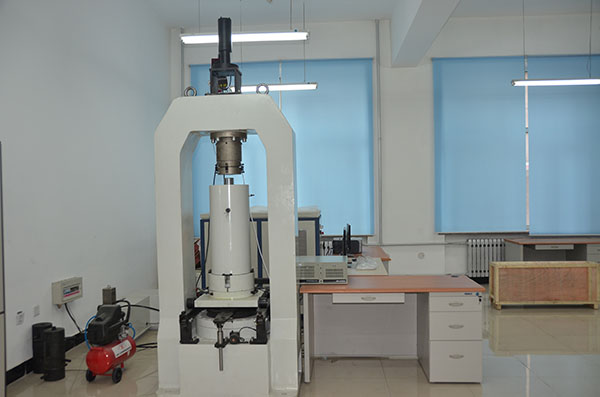 03_RMT-150岩石力学试验系统
