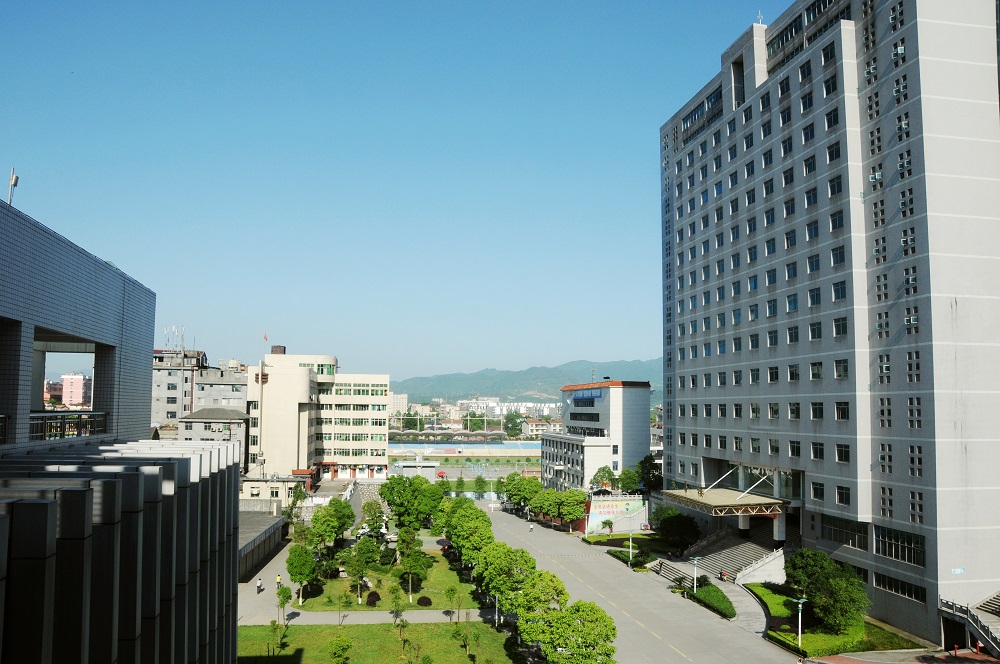 多彩校园