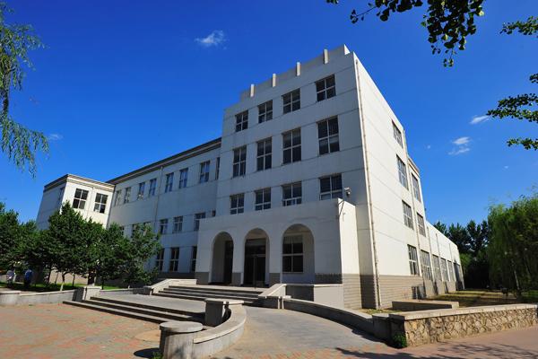 大学会馆（北）