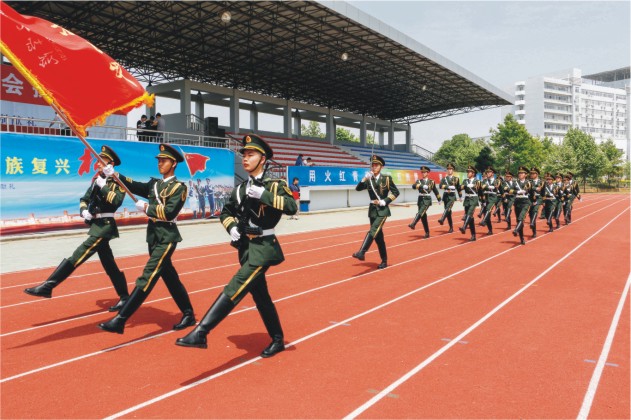 国旗护卫队参加湖北省会操比赛荣获二等奖