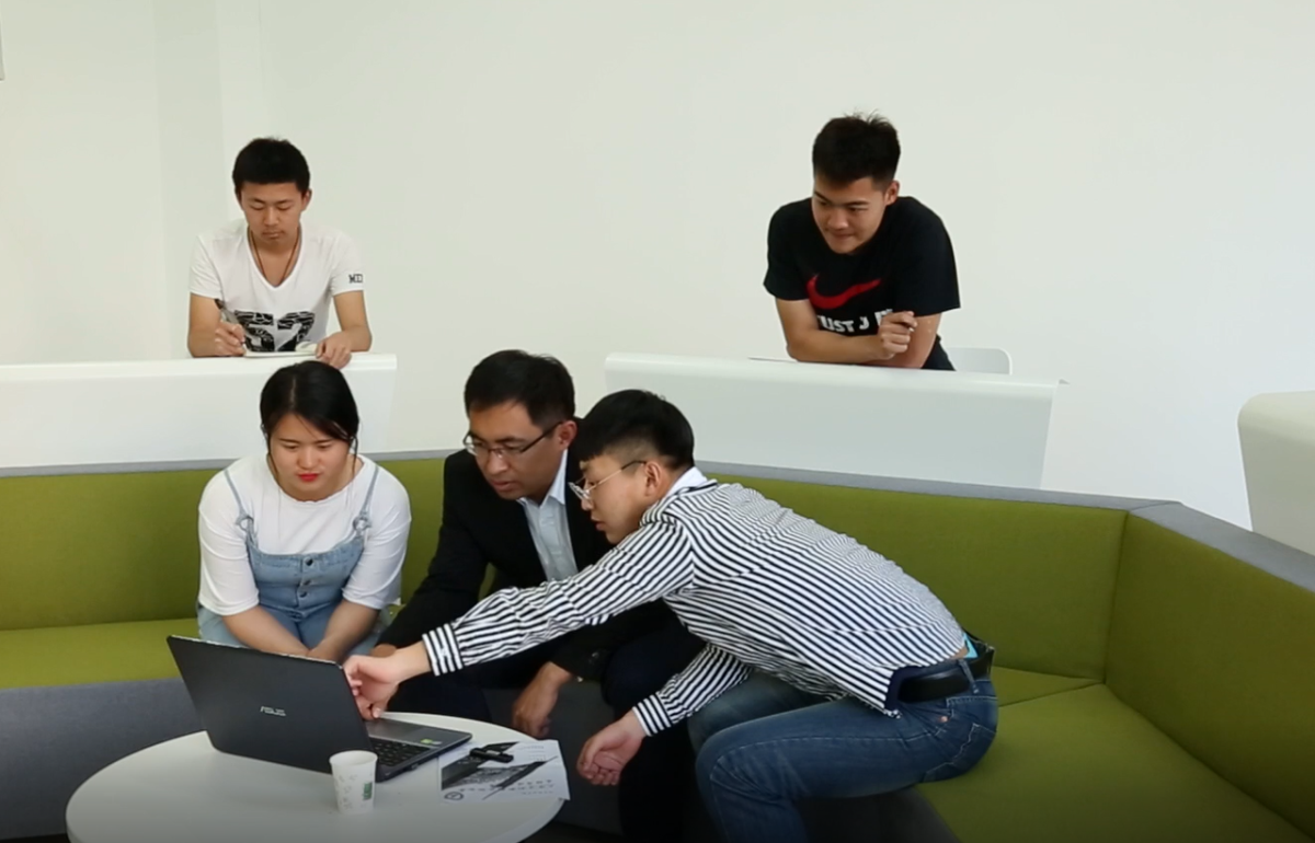 中美双百学院